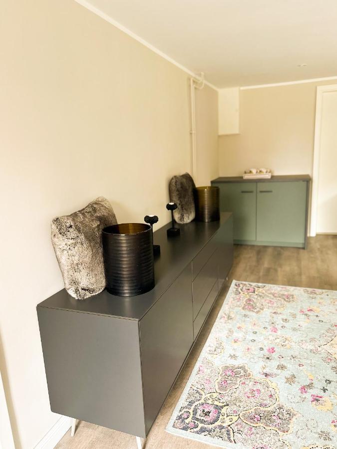 Modernes & Komfortables 1 Zimmer-Souterrain-Apartment Hamburg Exterior foto